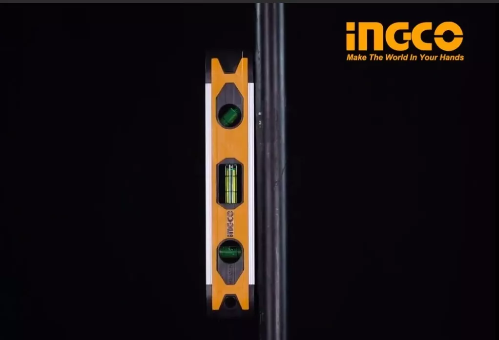 Nivel Magnético INGCO 225 mm con Regla para Albañil – vista 2